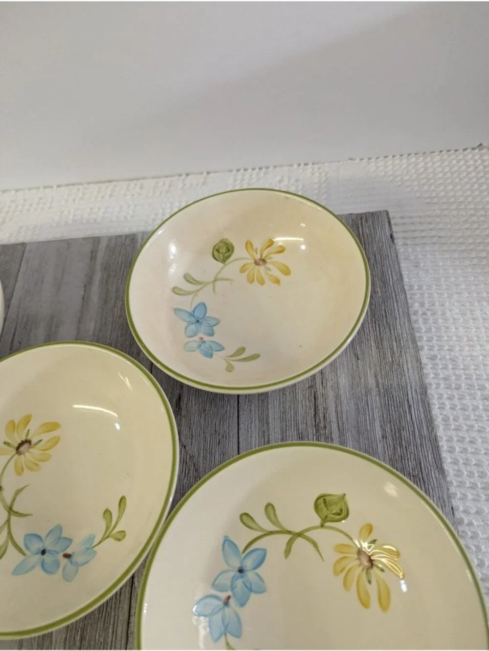 Vintage Franciscan DAISY Set of 5 Dessert Berry Bowls 5 1/8
